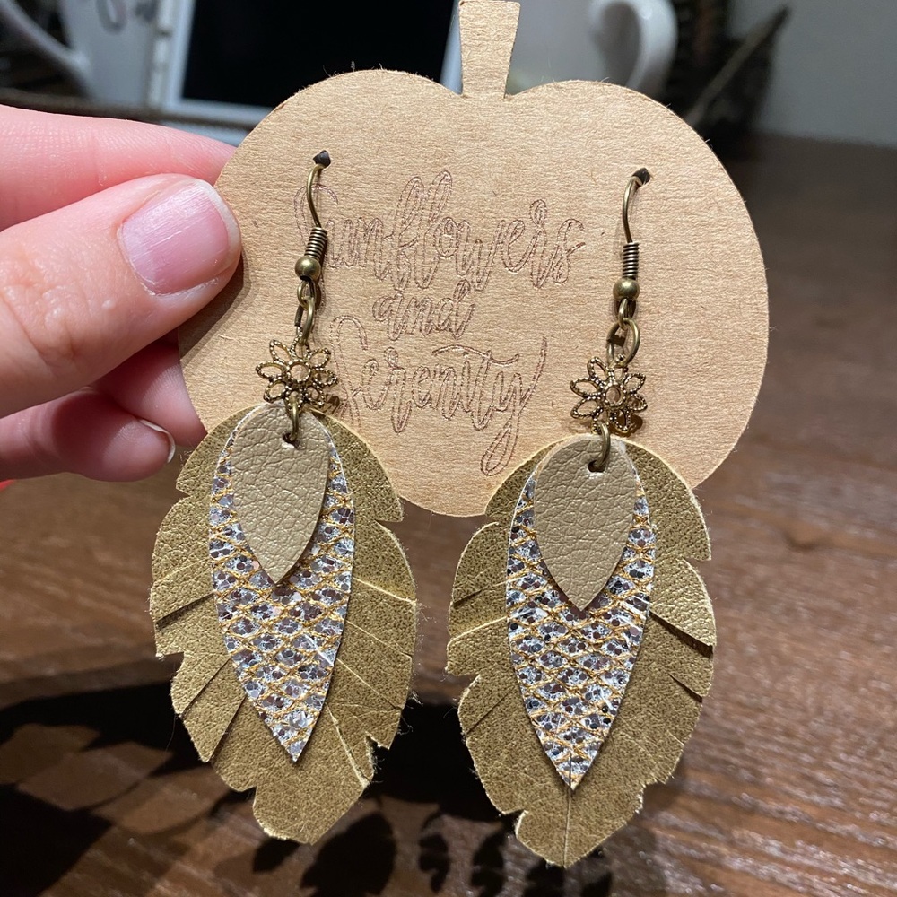 Beautiful Leather Earings